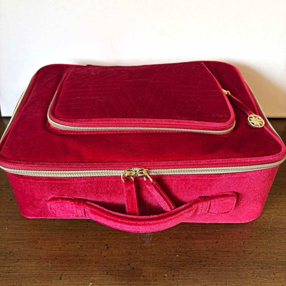Estée Lauder Red Makeup Case Zip Handle Polyester/Spandex 11x8x4 in